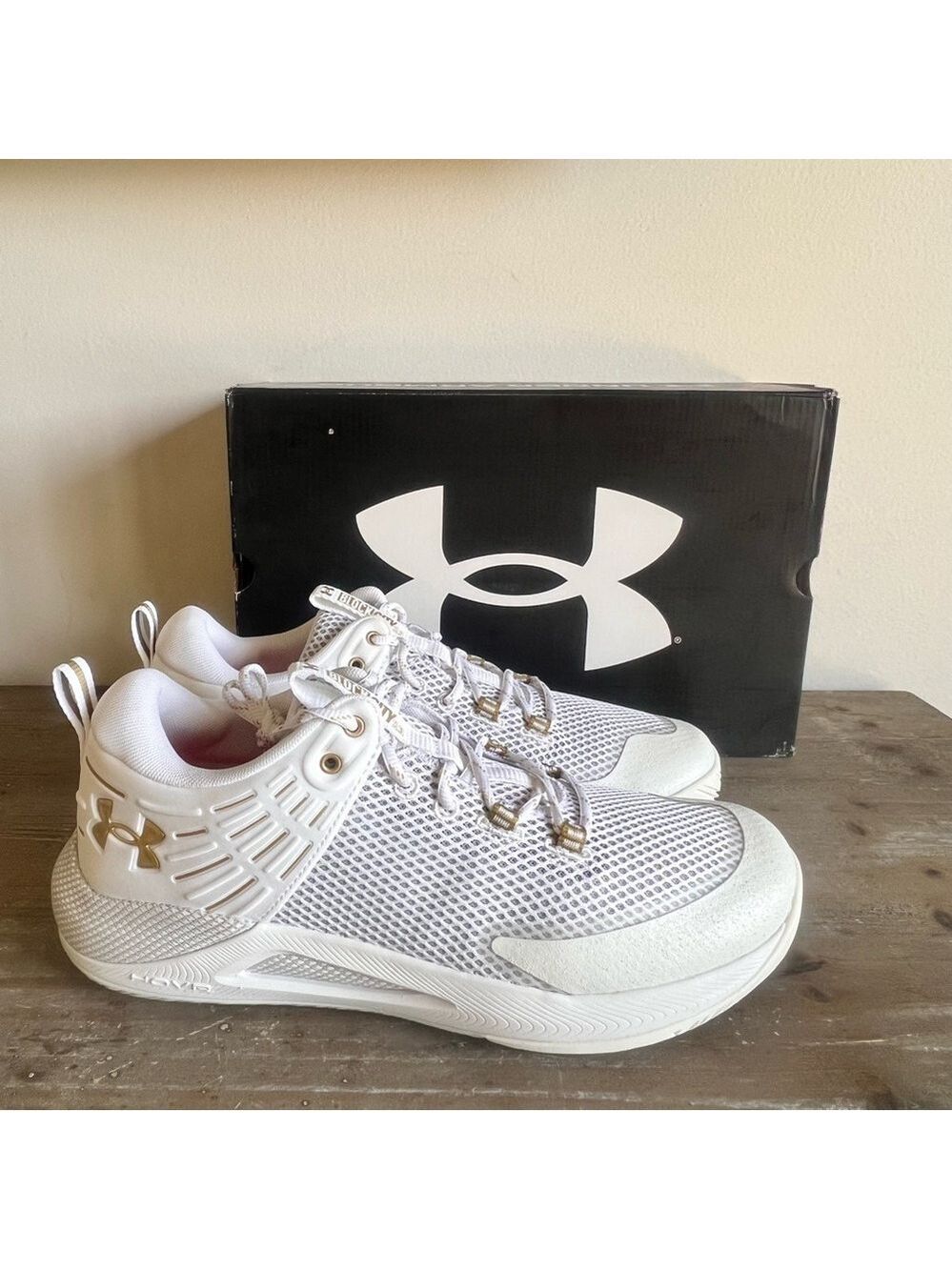 Under Armour NEW Women's HOVR Block City Volleyball Shoe Size 12.5 #B1304A